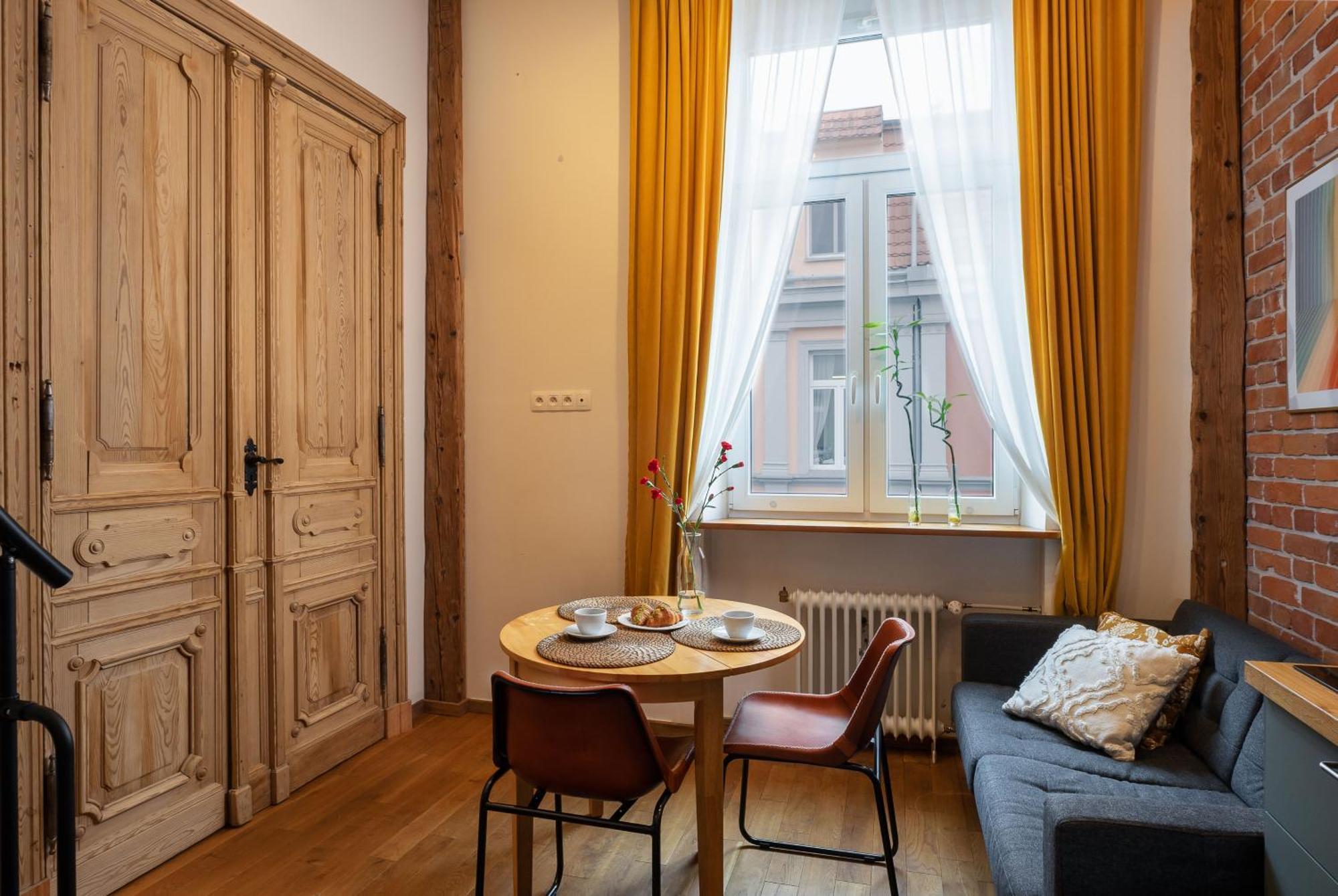 Apartment Oak Doors W Rynku - Properunit Wroclaw