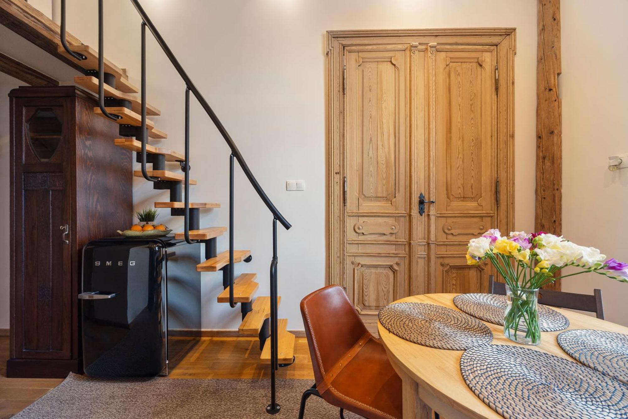 Apartment Oak Doors W Rynku - Properunit *