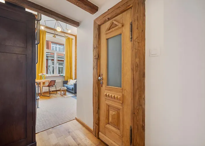 Oak Doors Apartament W Rynku - Properunit